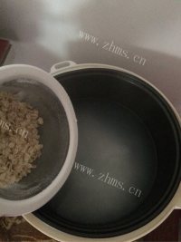 美味的红枣燕麦粥做法图解5)