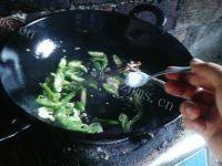 自己做的肉片烧茄子做法图解3)
