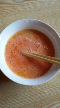 胡萝卜鸡蛋饼做法图解4)