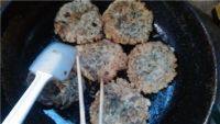 自己做的香椿鸡蛋饼