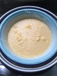 质嫩爽口的奶黄包做法图解6)