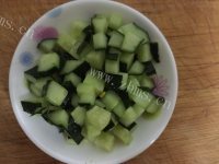丰富的南瓜黄瓜杂粮粥的做法图解三