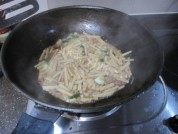 美味的肉丝藕条做法图解5)