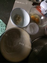 美味的棒棒糖蛋糕做法图解1)
