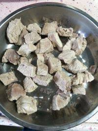 诱人的芝麻肉松做法图解2)