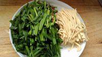 家常菜韭菜炒干豆腐做法图解1)