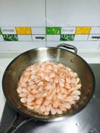 独特的虾仁饺子做法图解1)
