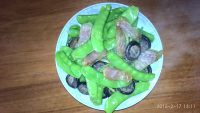 美味的兰豆冬菇炒腊肉做法图解12)
