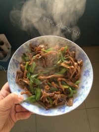 家常菜青椒炒鸭肠