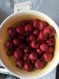 色香味俱全的山楂罐头做法图解1)
