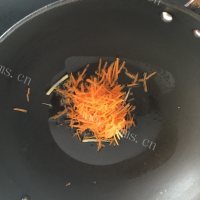 色香味俱全的炒土豆丝做法图解2)