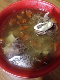 秘制养生牛排汤做法图解5)