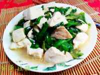 家常菜韭菜炖豆腐