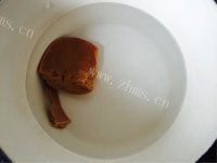 补血的青笋叶鸡肝粥做法图解5)