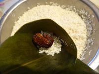 好吃的黑提蜜枣粽做法图解6)