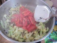 食欲满满的番茄炒菜花做法图解8)