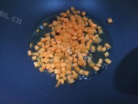 美味牛肉粒焗饭做法图解6)