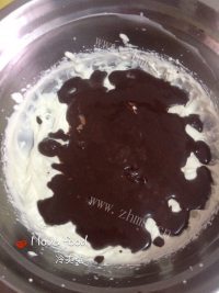 香气浓郁的双色慕斯流心蛋糕做法图解16)