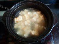美味的豆腐西葫芦海蟹煲做法图解5)