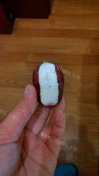 好吃的糯米红枣心太软做法图解7)