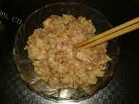 美味的白菜肉包做法图解6)