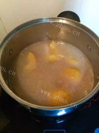 苹果瘦肉汤做法图解6)