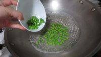 自制土豆焖饭做法图解3)