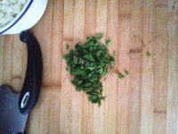 家常菜香椿芽拌豆腐做法图解5)