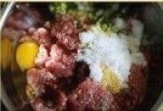 美味的面筋泡塞肉做法图解1)