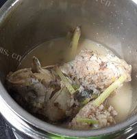 美味的鲫鱼塞肉