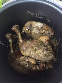 唇齿留香的烧鸡腿做法图解7)