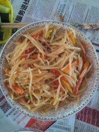 家常菜辣椒土豆丝