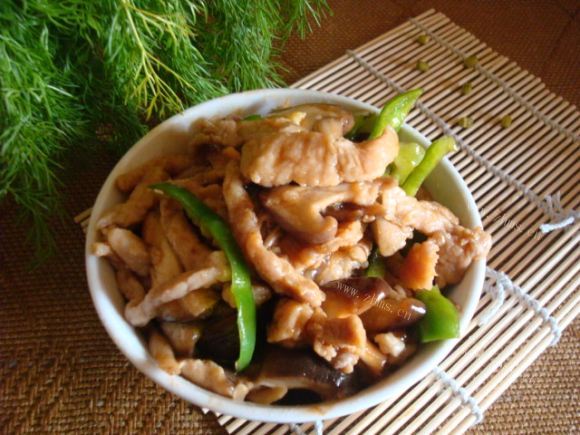 香飘十里的香菇炒肉