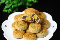 自制广式蛋黄月饼