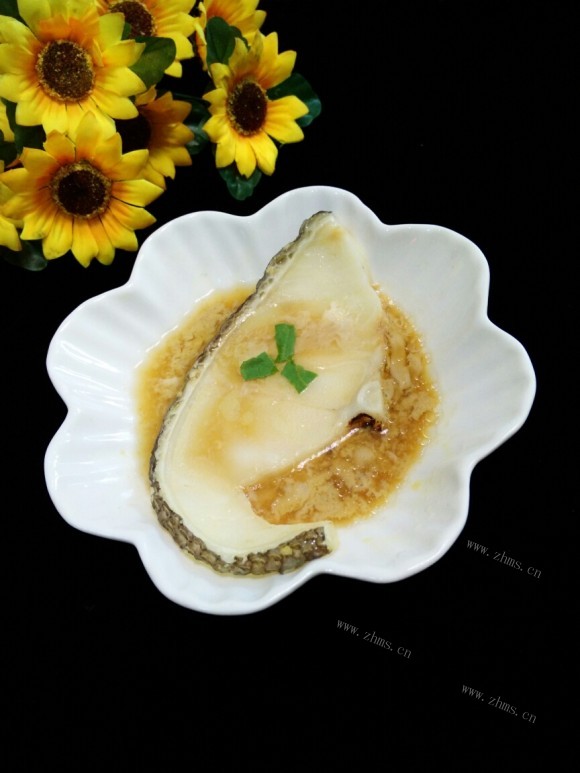 热腾腾的清蒸银鳕鱼