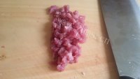 酱香肉粒豆腐做法图解1)