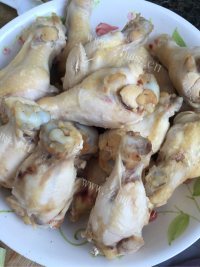 美味的香辣鸡翅根做法图解2)