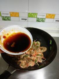 好吃香辣豆豇炒明虾做法图解5)