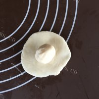 新潮的咖喱牛肉月饼做法图解10)