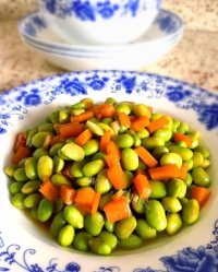 家常菜小炒毛豆