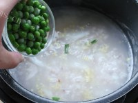 鲜甜的生滚鳕鱼粥#多效护理做法图解6)