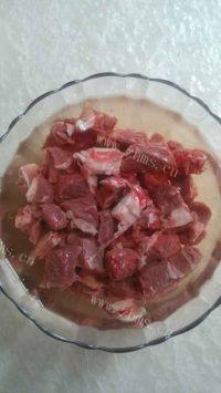 家常菜土豆烧牛肉做法图解4)