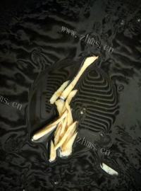 口感极佳的清炒丝瓜做法图解3)