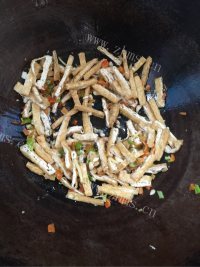 回味无穷的香辣臭豆腐做法图解7)