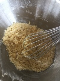 清爽的柠香牛奶蛋饼做法图解7)