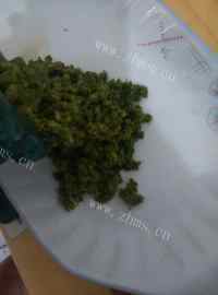 健康的纯手工韭菜花做法图解3)