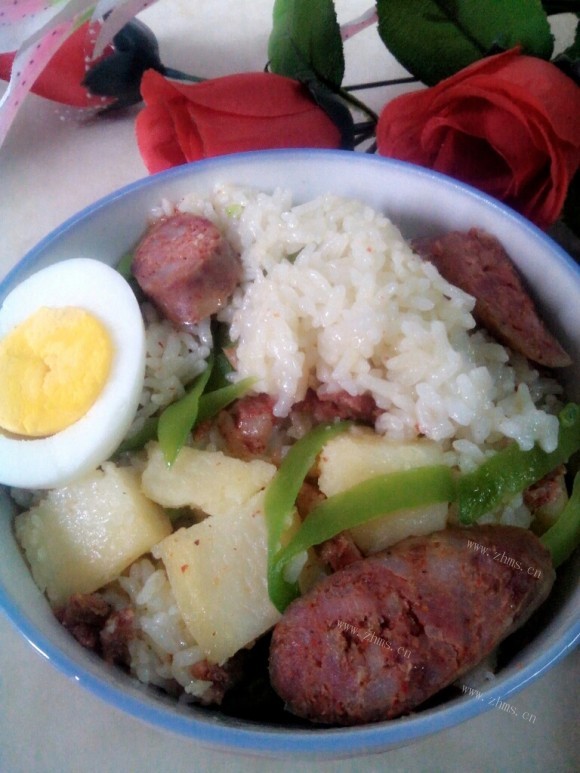 DIY土豆腊肠焖饭