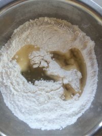 鲜美可口的肉松饼做法图解3)