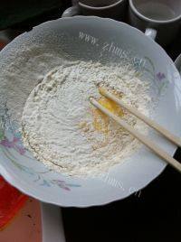 自制纸杯小蛋糕做法图解4)
