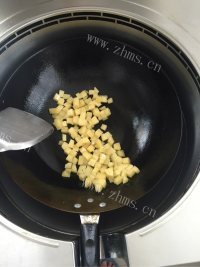 满口清香的腊肠炒饭做法图解4)